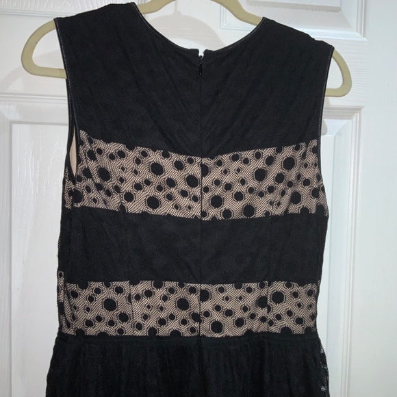 London Style Collection lace overlay dress Sz 12 fit & flare sleeveless lined - Picture 6 of 8
